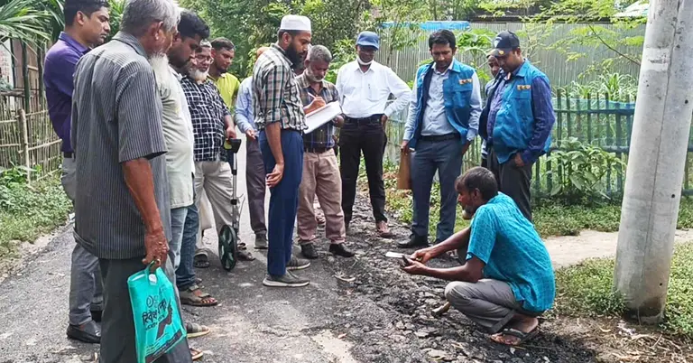 রাস্তার পিচ পরীক্ষায় দুদকের তদন্ত দল